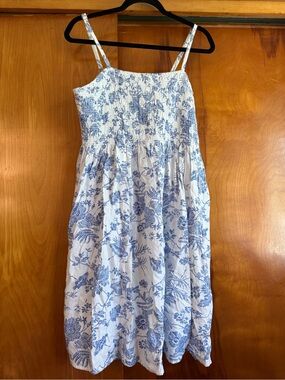 Universal Thread Blue & White Floral Smocked Sundress